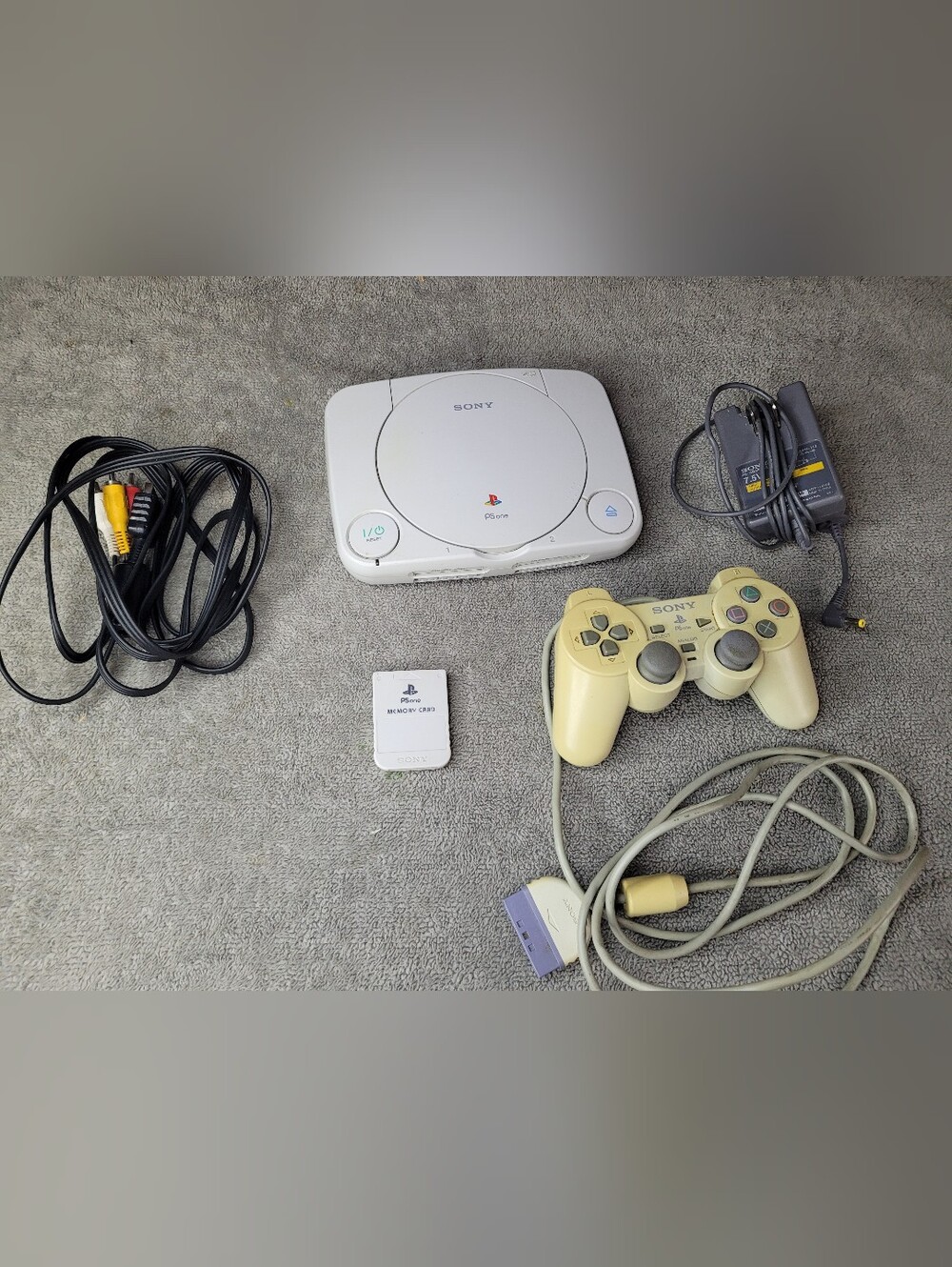 Sony PlayStation 1 PSOne Console System SCPH-101 w/ Mem Card, Controller Tested